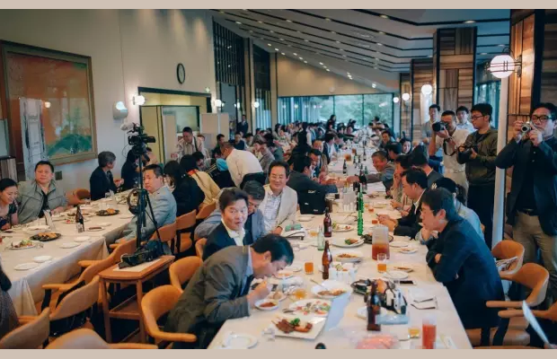 成绩表彰仪式与庆功晚宴现场